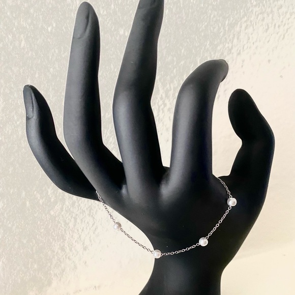 ✨Dainty Pearl Bracelet - Picture 3 of 9